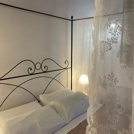 A Modo Mio Bed & Breakfast *